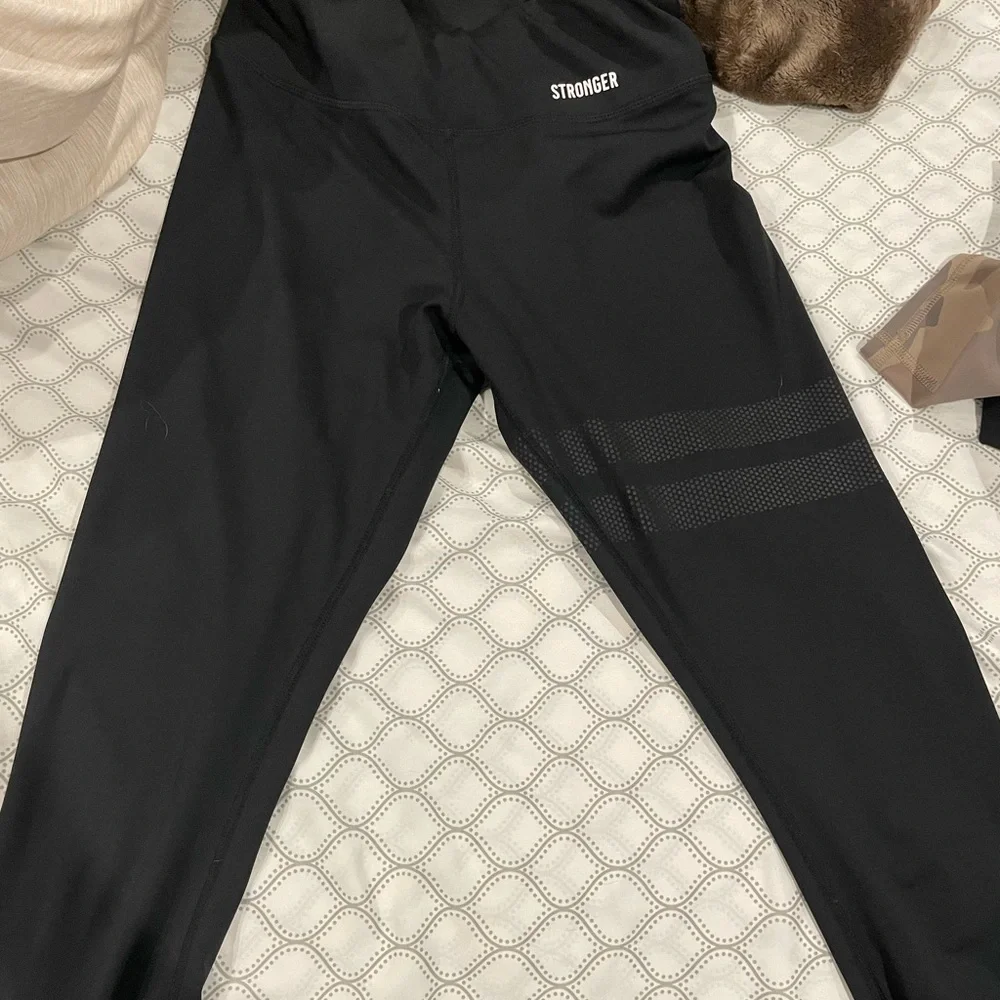 Stronger black leggings - Picture 1 of 3